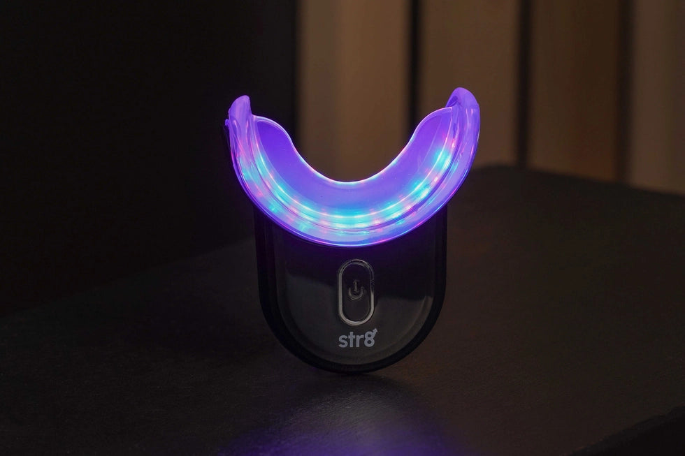 STR8 LED Whitening Kit