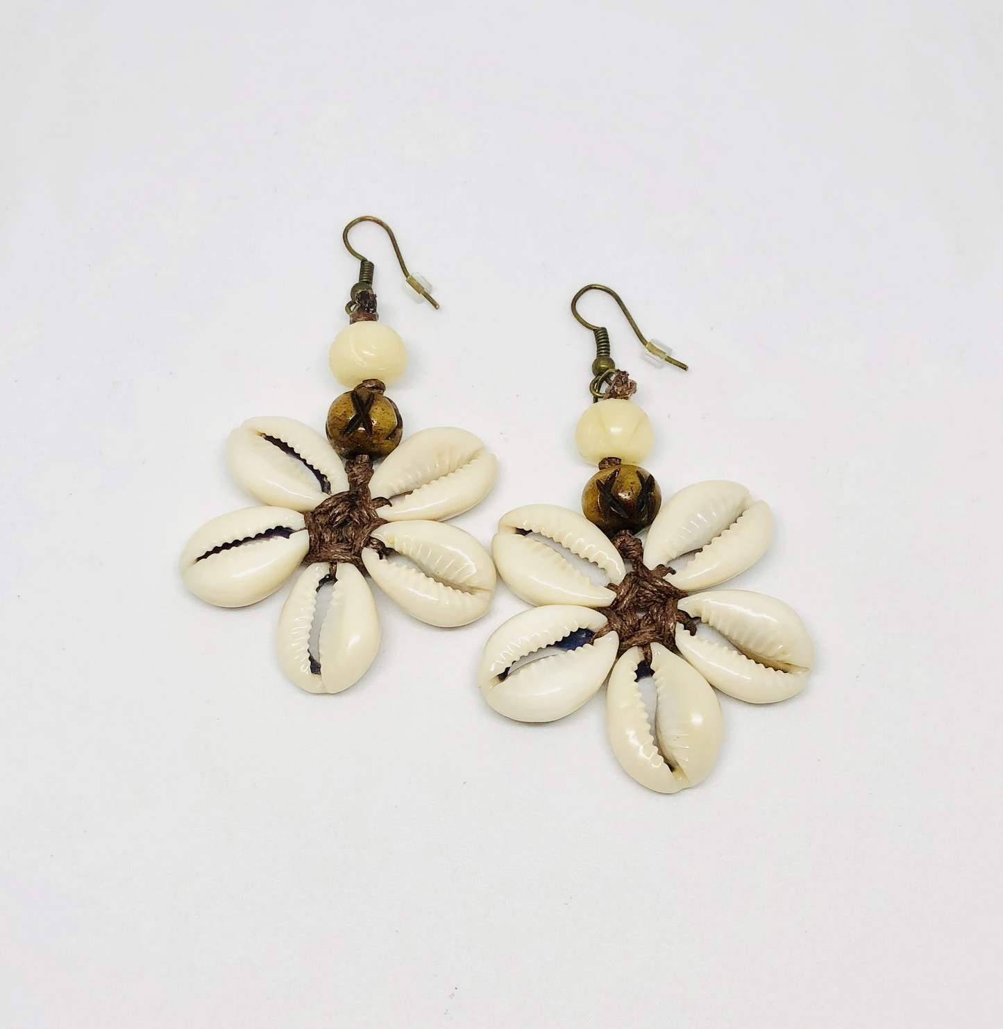 Cowrie Star Shape Earrings
