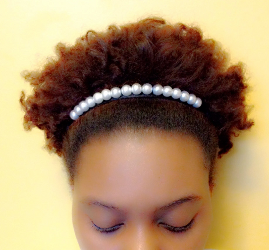 Pearl Afro Puff Holder